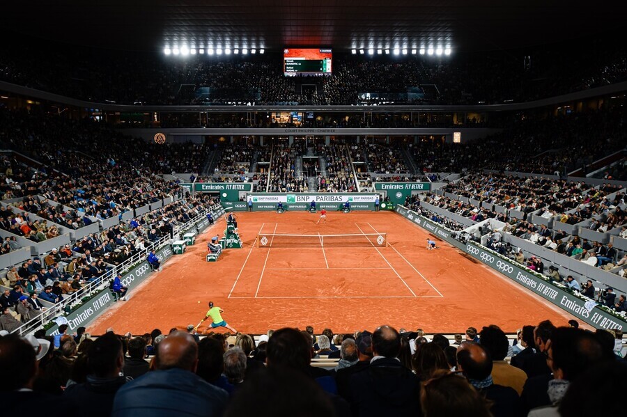 Tenis, grandslam French Open - Roland Garros v Paříži, centrální kurt Philippa Chatriera