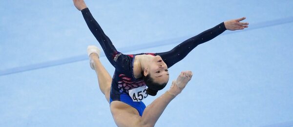 Sportovní gymnastika, Sona Artamonova během Mistrovství světa v Antverpách, Belgie, prostná