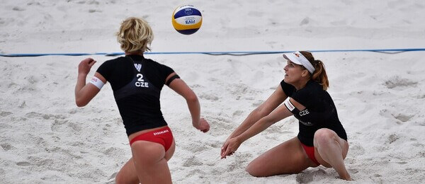 Beach volejbal, Barbora Hermannová a Marie Sára Štochlová na turnaji v Ostravě