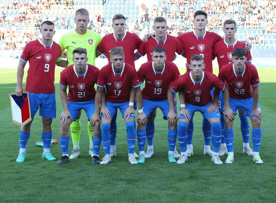 Česká reprezentace ve fotbale do 21 let hraje kvalifikaci na Euro 2025