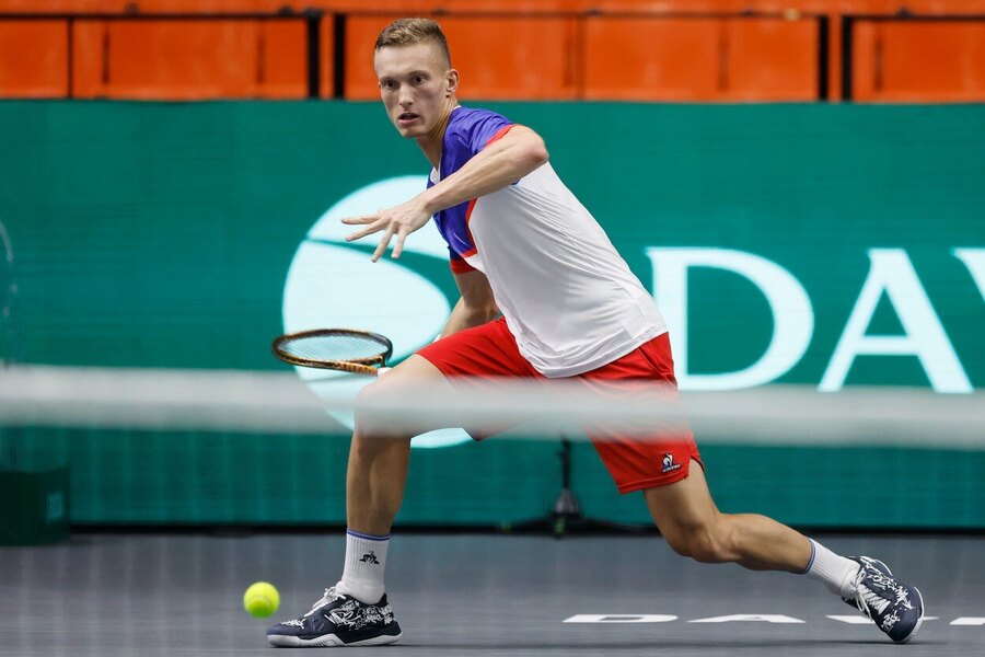 Česká tenisová jednička Jiří Lehečka v přípravě na Davis Cup 2023