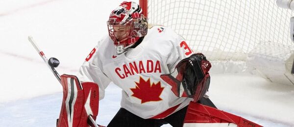 Brankářka Emerance Maschmeyer na MS v hokeji žen 2024 vychytala nulu proti Švýcarsku, dnes se Kanada utká s Českem