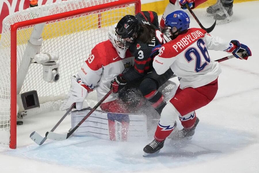 České hokejistky prohrály v semifinále s Kanadou, na MS v hokeji žen si zahrajou o 3. místo proti Finsku