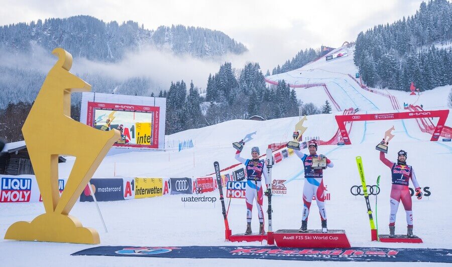 Alpské lyžování, FIS Světový pohár Kitzbuehel 2022, tři nejlepší v cíli sjezdu, Feuz, Odermatt, Hemetsberger