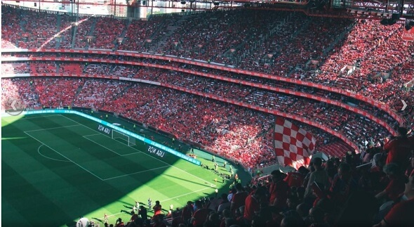 Fotbal - ilustrační foto stadion pohled z tribuny