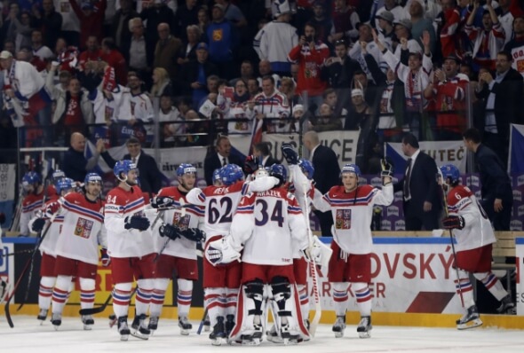 Hokej, čeští hokejisté se radují na Mistrovství světa 2017 - Zdroj ČTK, AP, Petr David Josek