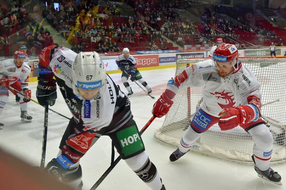 Hokej, Extraliga, Jan Hladonik, Jan Jaroměřský - Zdroj ČTK, Kubeš Slavomír