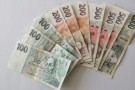 Peníze - bankovky české koruny - ilustrační foto