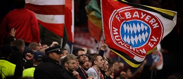 Fotbal, Bundesliga, Bayern Mnichov, fanoušci - Zdroj MDI, Shutterstock.com