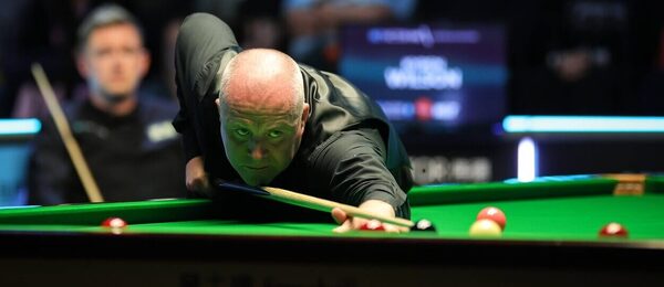 Snooker, skotský hráč John Higgins během European Masters v Německu