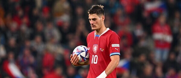 Patrik Schick v utkání Ligy národů proti Portugalsku