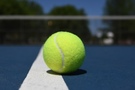 Tenis (tvrdý povrch) - ilustrační obrázek