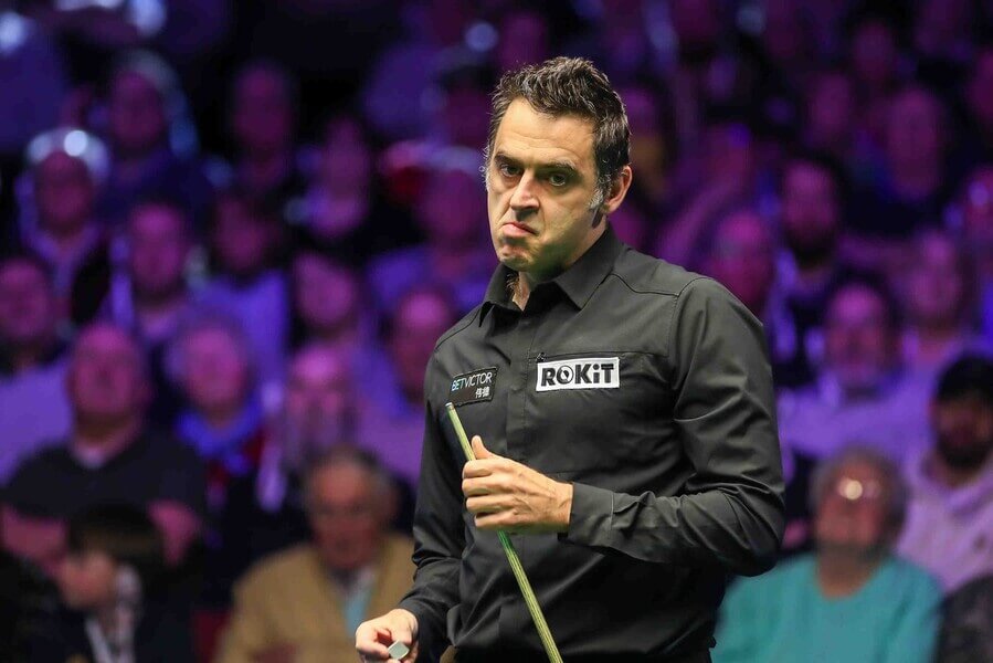 Snooker, legendární hráč Ronnie O'Sullivan během Welsh Open