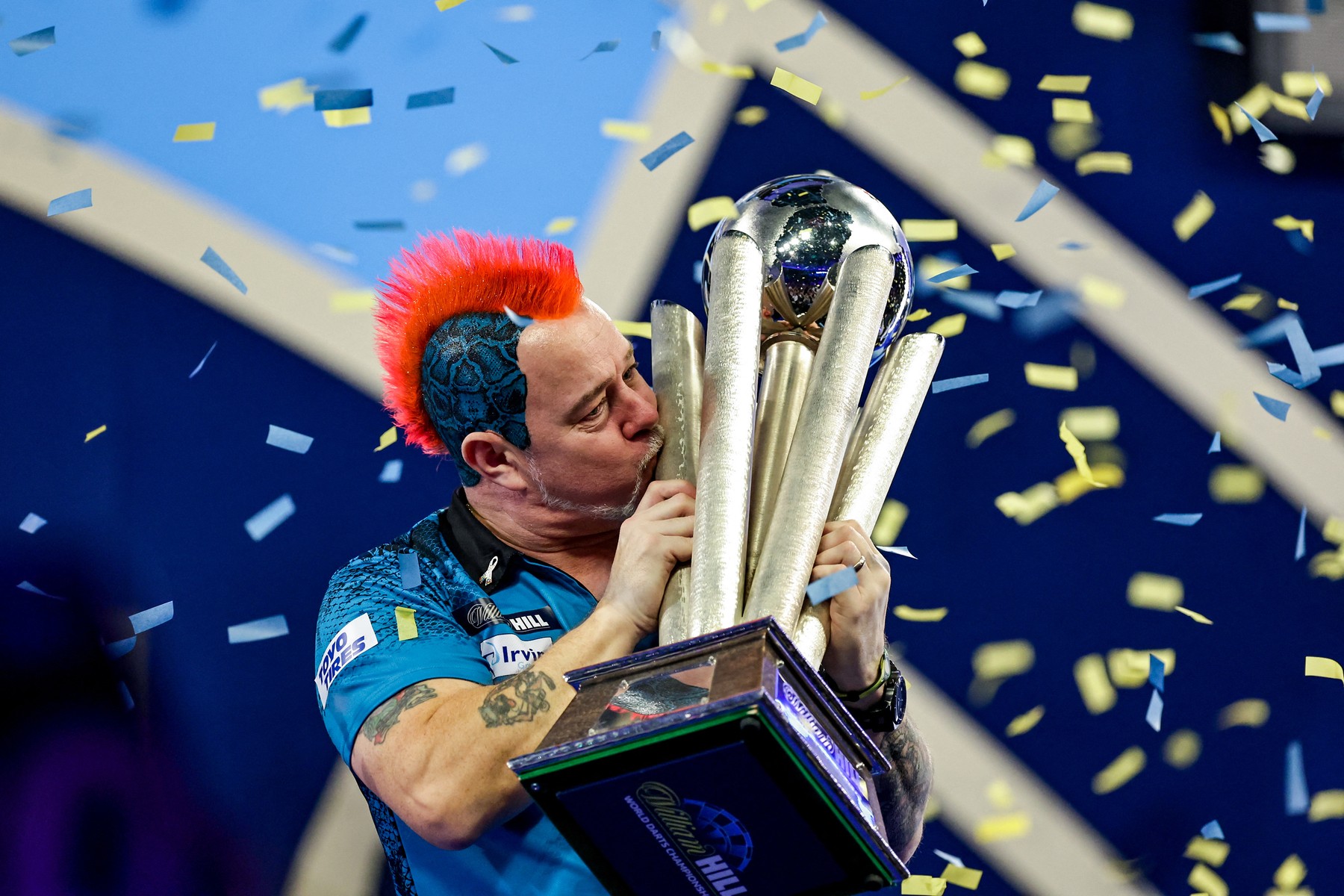 Šipky, Peter Wright s trofejí pro vítěze MS v šipkách 2022, PDC World Championship