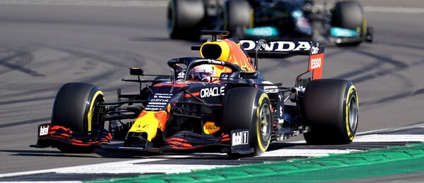 Formule 1, VC Abu Dhabi - Max Verstappen a Lewis Hamilton - Profimedia