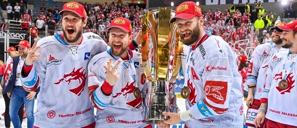 Hokejisté HC Oceláři Třinec s Masarykovým pohárem pro vítěze playoff extraligy - hokej play off ELH - program, výsledky, zápasy, informace