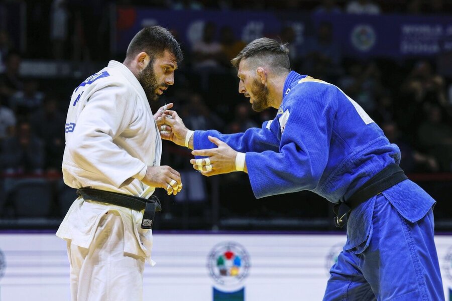 Bojové sporty, judo, Lukáš Krpálek během finále Mistrovství světa proti Armanu Adamianovi z Ruska