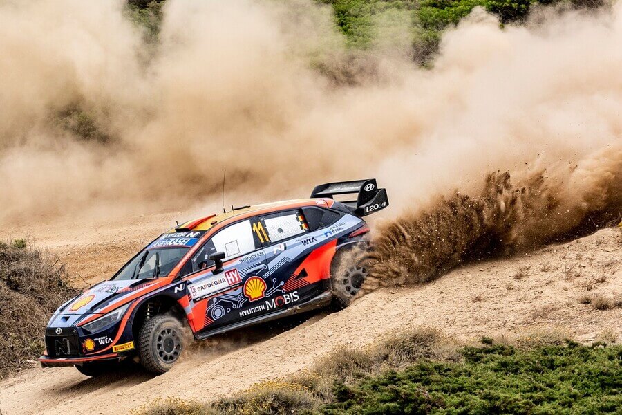 Rally, WRC Sardinie - Itálie, Thiery Neuville a Martijn Wydaeghe s vozem Hyundai i20 N Rally1