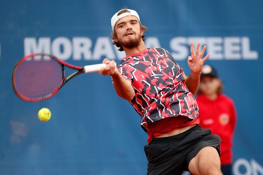 Tenis, ATP, Tomáš Macháč během challengeru v Praze