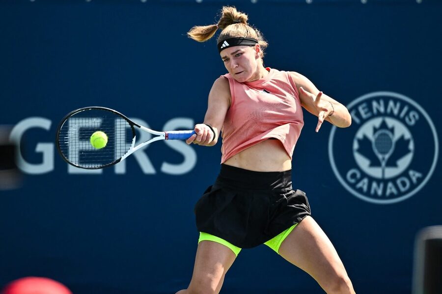 Česká tenistka Karolína Muchová na turnaji WTA 1000 v Montrealu (Kanada).
