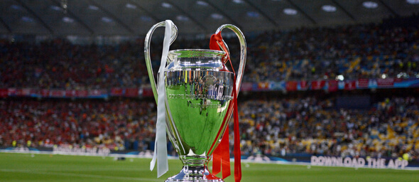 Liga mistrů UEFA, pohár pro vítěze - Zdroj Review News, Shutterstock.com