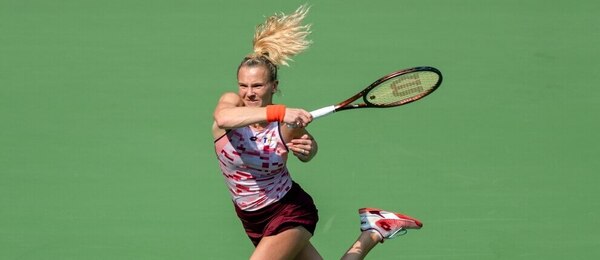 Tenis, WTA, Kateřina Siniaková na turnaji ve Wuhanu, zápas proti Sabalenkové
