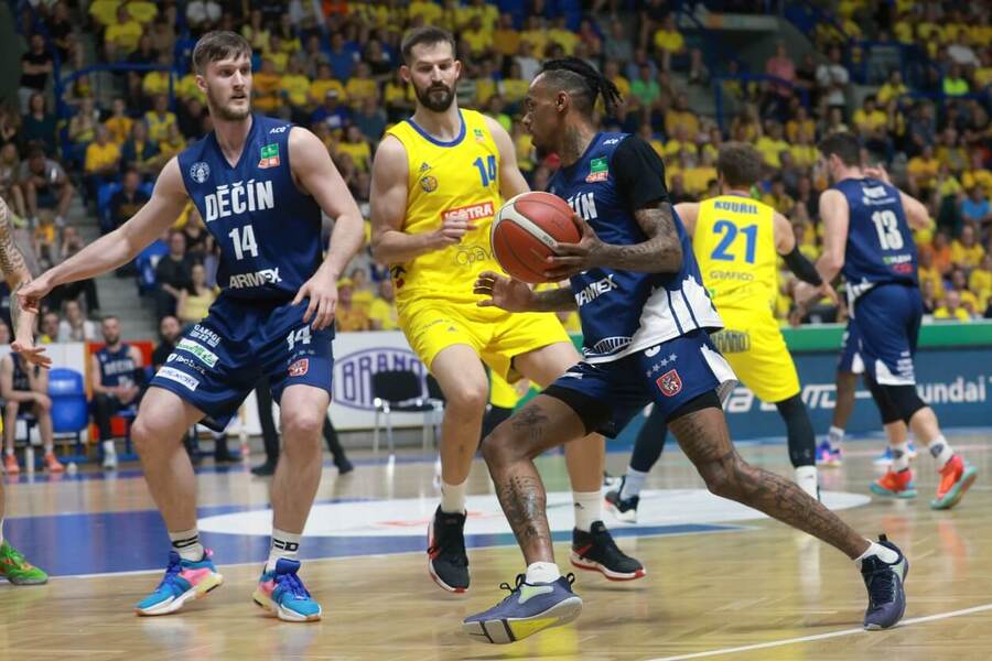 Basketbal, Kooperativa NBL, finálový zápas Opava proti Děčínu