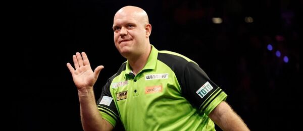 Šipky, PDC, Michael van Gerwen během Premier League Darts v domácím Rotterdamu, Nizozemsko