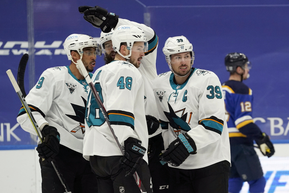 NHL, San Jose Sharks, Tomáš Hertl a Logan Couture - Zdroj ČTK, AP, Jeff Roberson