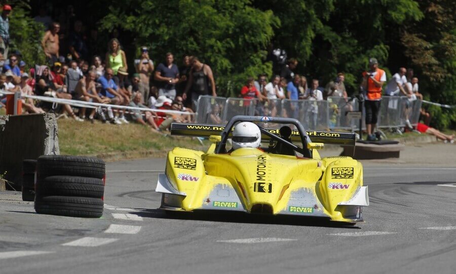 Motorsport, závody do vrchu v Náměšti nad Oslavou - MANN-FILTER Zámecký vrch