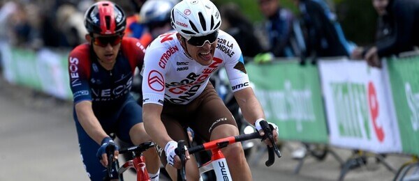 Cyklistika, UCI World Tour, Benoit Cosnefroy za AG2R a Michal Kwiatkowski za INEOS na Amstel Gold Race, Nizozemsko