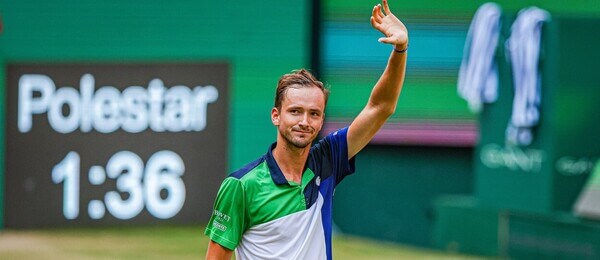 Tenis, ATP, Daniil Medvedev během turnaje na trávě v Halle, Německo - Terra Wortmann Open