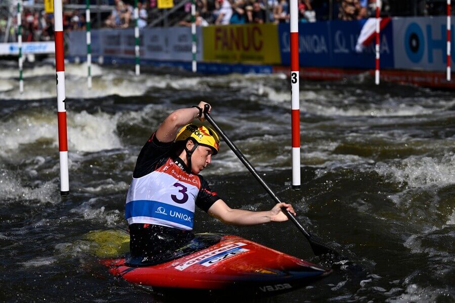 Vodní slalom, Tereza Fišerová na kánoi (C1) během Světového poháru v Praze-Troji