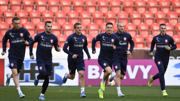 Čeští fotbalisté před zápasem proti Anglii