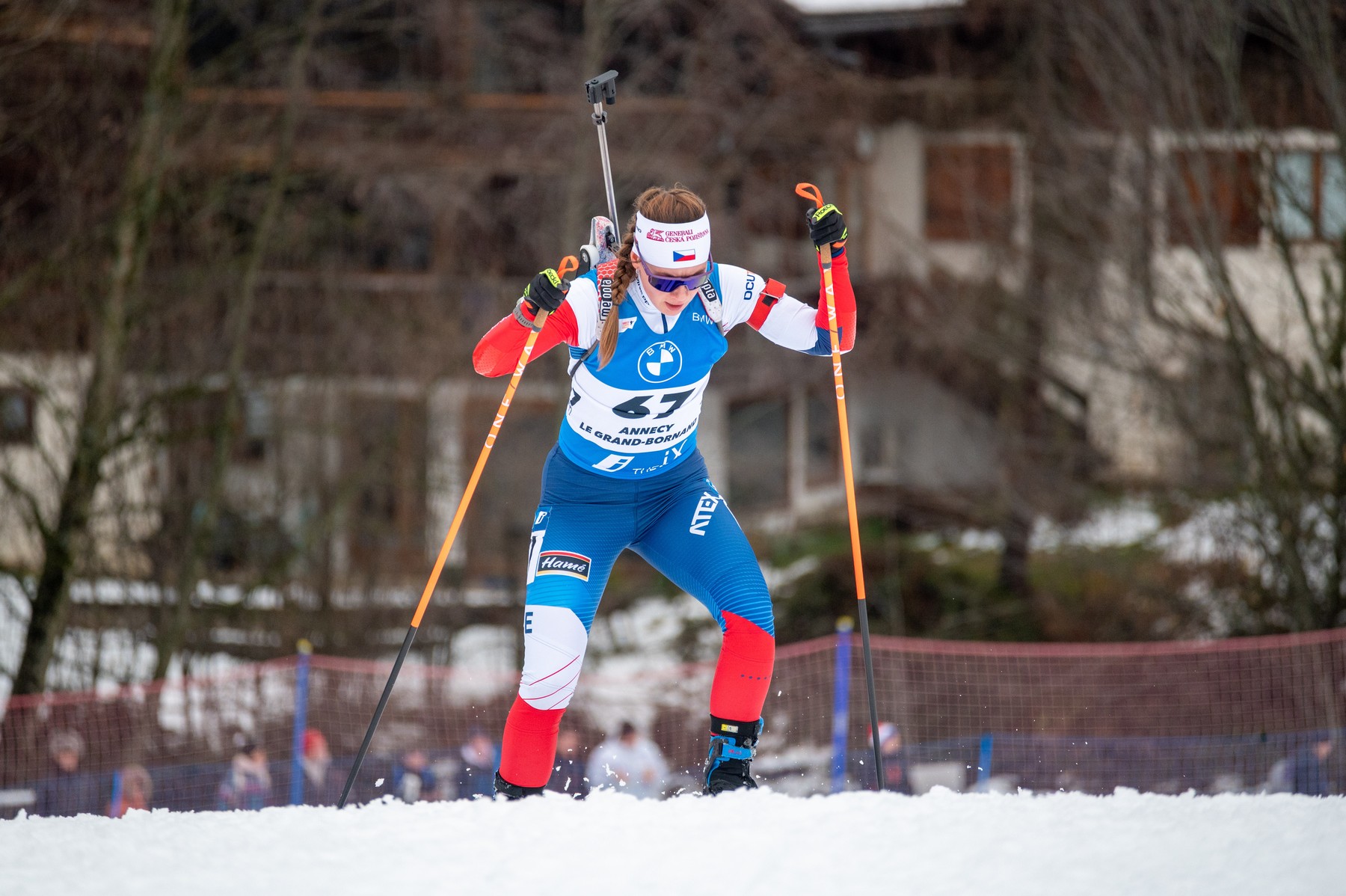 Biatlon, IBU, Eliška Václavíková během Světového poháru ve francouzském Annecy