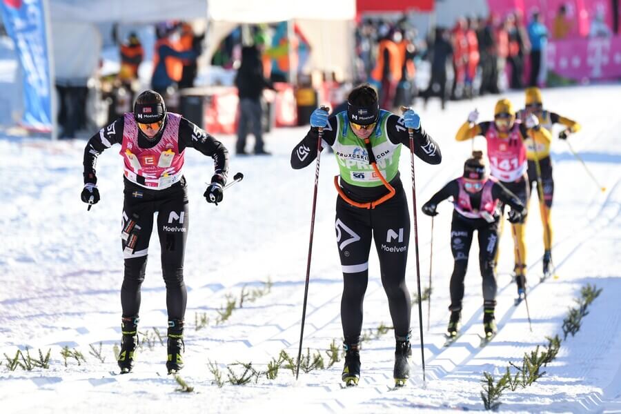 Dálkové běhy na lyžích Ski Classics, Britta Johansson Norgren a Thea Krokan Murud na Jizerské padesátce