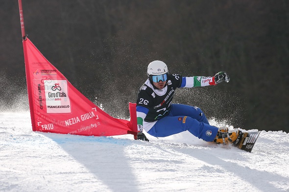 Snowboarding, slalom - Ital Edwin Coratti - Zdroj LiveMedia, Shutterstock.com