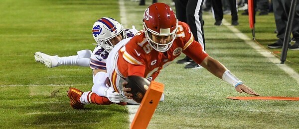 Patrick Mahomes, quarterback Kansas City Chiefs v zápase playoff NFL - Profimedia