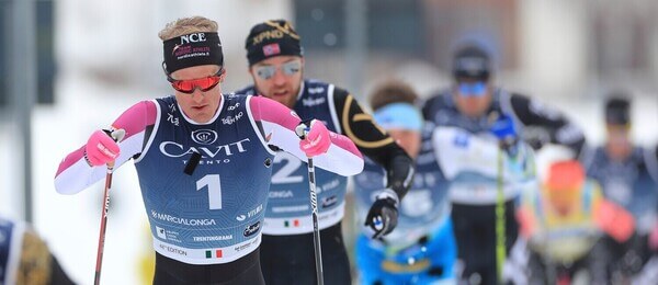 Dálkové běhy na lyžích Ski Classics, Morten Eide Pedersen a Tord Asle Gjerdalen při závodu Marcialonga