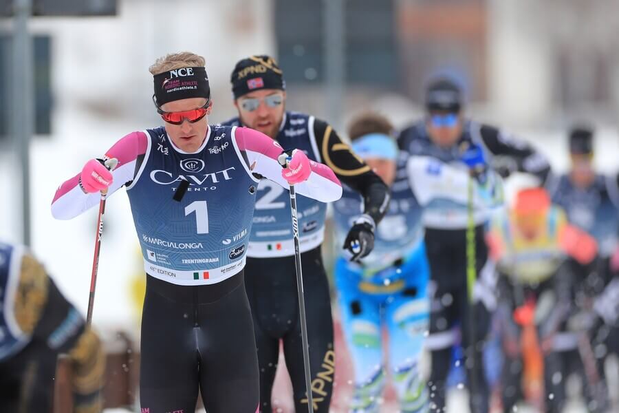 Dálkové běhy na lyžích Ski Classics, Morten Eide Pedersen a Tord Asle Gjerdalen při závodu Marcialonga