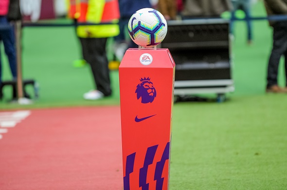 Fotbal, Premier League, oficiální míč - Zdroj Silvi Photo, Shutterstock.com