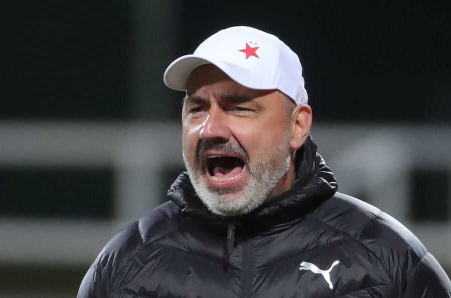 Trenér Jindřich Trpišovský vede Slavii Praha do dalšího derby pražských S - Profimedia