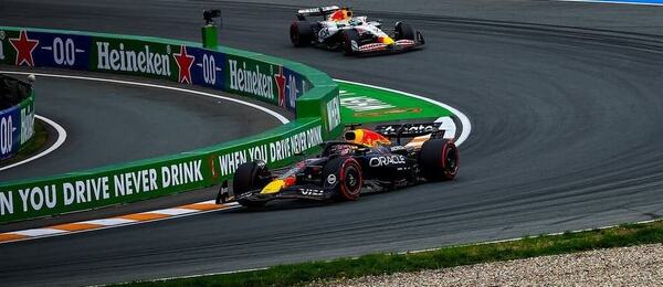 Zvítězí Max Verstappen na domácím okruhu v Zandvoortu?