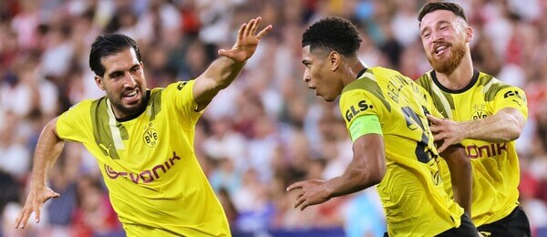 Emre Can a Jude Bellingham slaví gól Borussie Dortmund - Profimedia