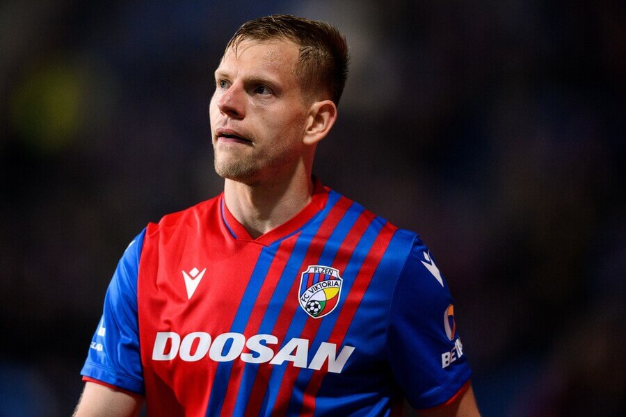 Matěj Vydra v utkání s Bohemians