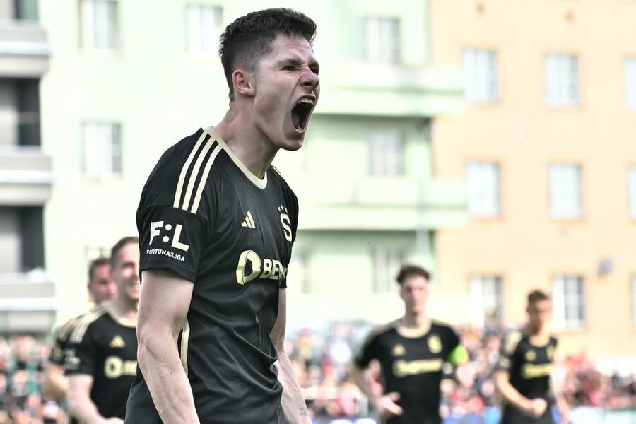 Martin Vitík slaví gól do sítě Bohemians