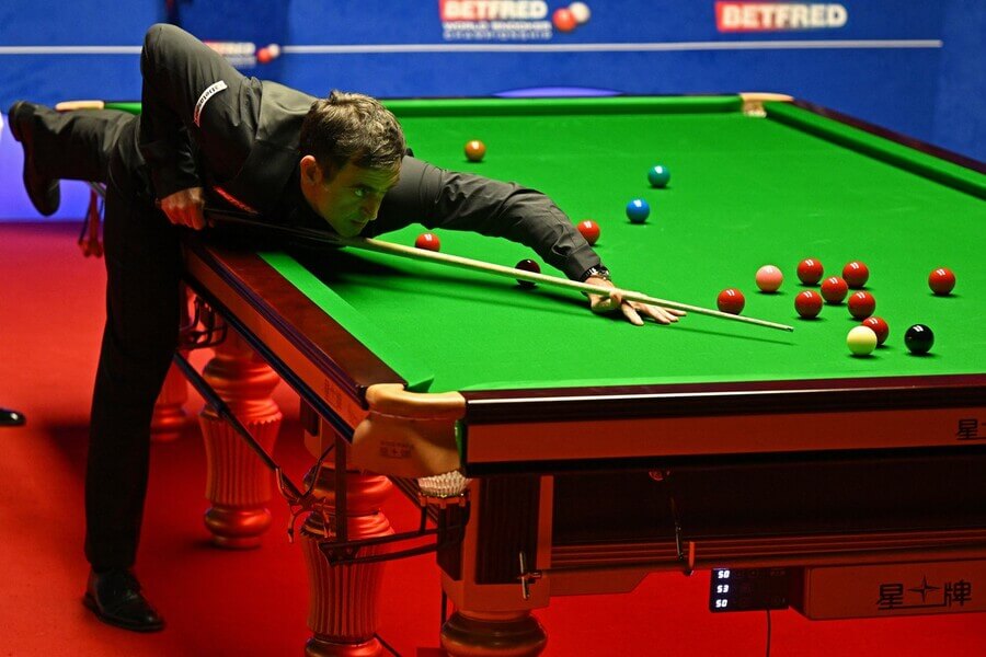 Snooker, Mistrovství světa, Ronnie O'Sullivan během finále v anglickém Sheffieldu