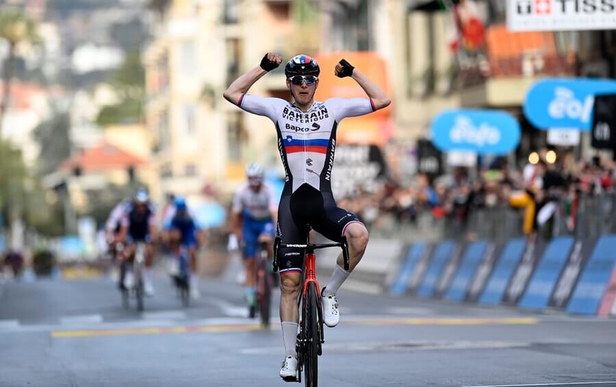 Cyklistika, UCI World Tour, Matej Mohorič vítězí v závodě Milan - San Remo