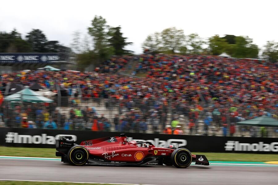 Ferrari je na okruhu Imola doma - také v roce 2023 se zde pojede Velká cena F1 Emilia-Romagna