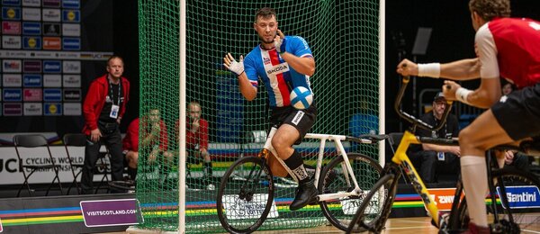 Sálová cyklistika, kolová, Radek Adam v bráně během Mistrovství světa v Glasgow Sálová cyklistika, kolová, Radek Adam v bráně během Mistrovství světa v Glasgow